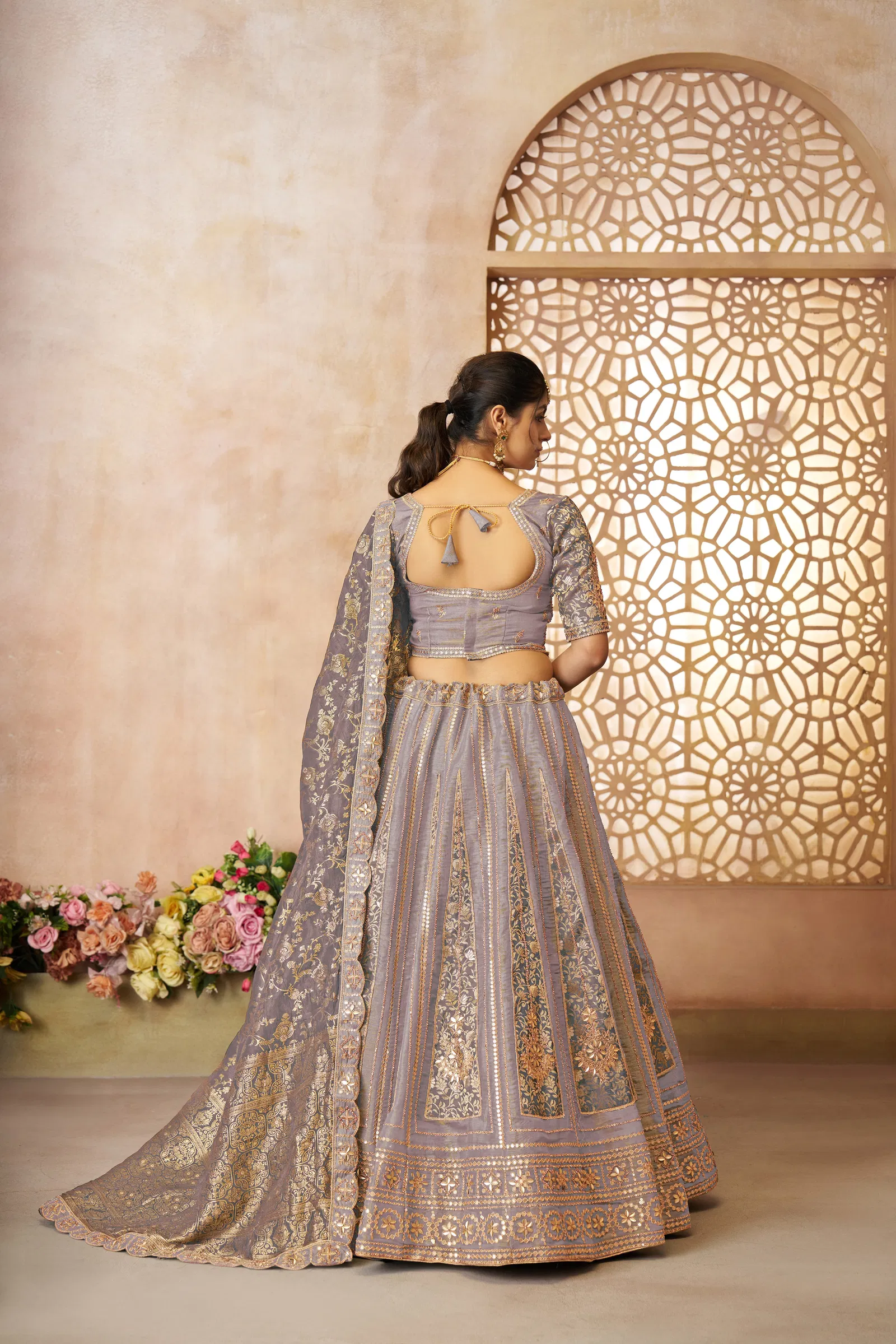 Kf 61 Onion Net And Tissue Bridal Lehenga Wholesale Market In Surat With Price
